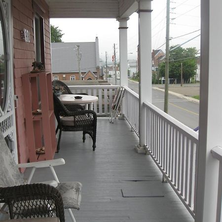Maison Mckenzie House Campbellton Exterior photo